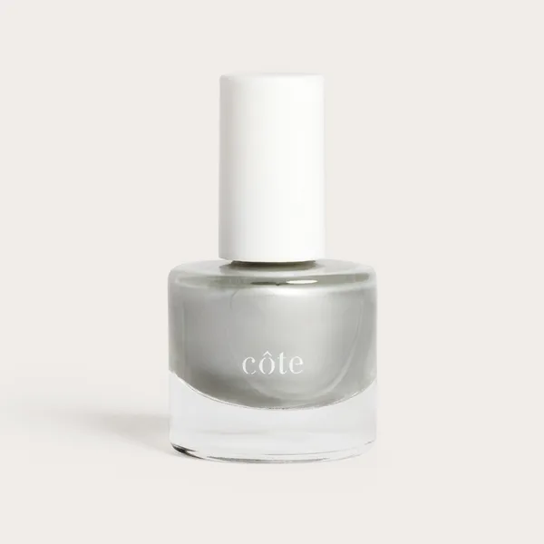 Magnetic Nail Polish